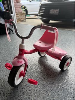Radio Flyer Pink Rider Trike