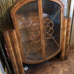 1930s Art Deco Walnut Veneer China Cabinet 