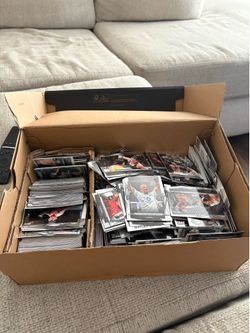 600+ UFC & NFL Topps Trading Card Lot – Base, Refractors & Inserts