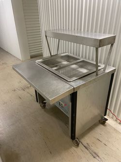 Refrigerated Salad Bar / Cold Case
