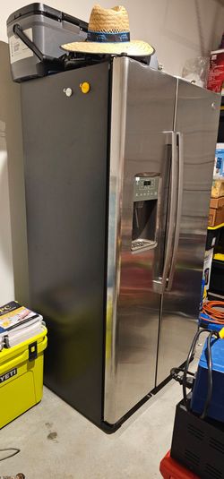 GE Stainless Steel 21.9 cu. ft. Side by Side Refrigerator
