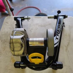 BICYCLE  TRAINER