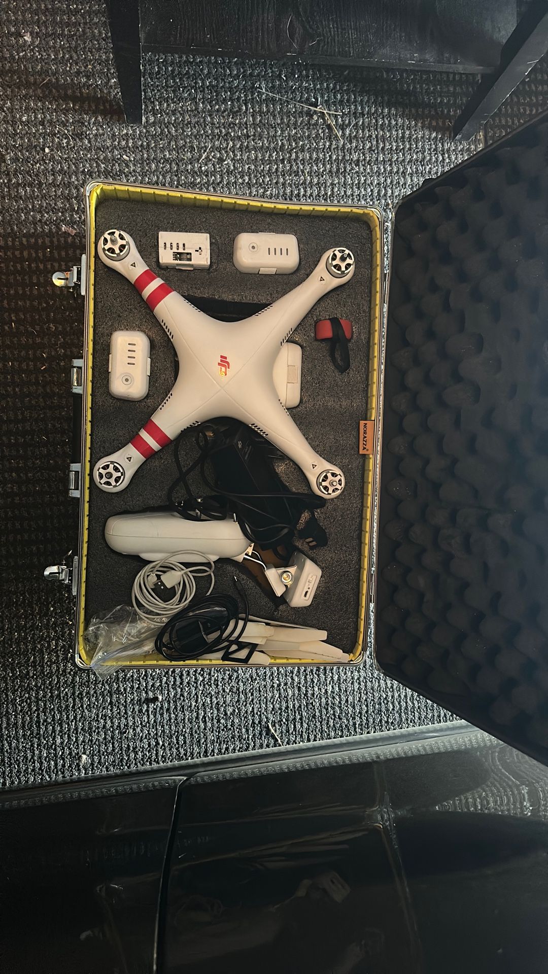 Drone DJI Phantom 3 With Carrying Case 