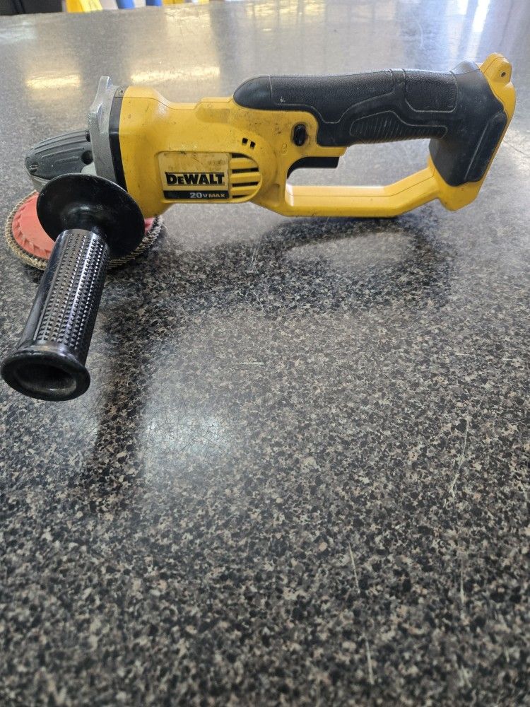 DeWalt Grinder (DCG412)
