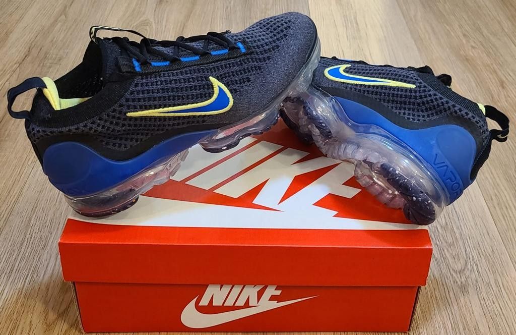 Nike Air Vapormax Size And 6y Youths/ Fits Size And For