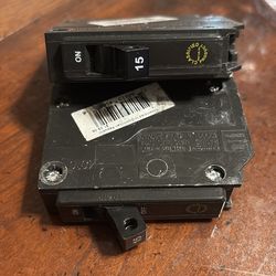 2-15 amp Eaton CHQ breakers.