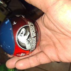 Jurassic World Suprise Ball For Kids