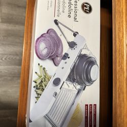PL8 Professional Mandoline slicer
