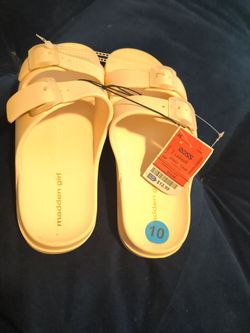 Sandles brand new