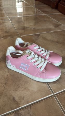 Girls pink shoes. Juicy brand. Size 4.