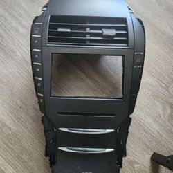 Radio Bezel And Touch Screen W/navigation Sinc2