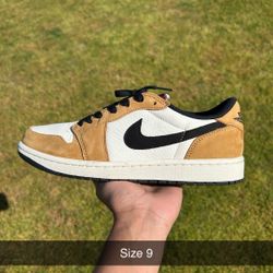 Jordan 1 Low Rookie Of The Year Size 9