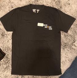 Legends Never Die V Lone Medium T Shirt