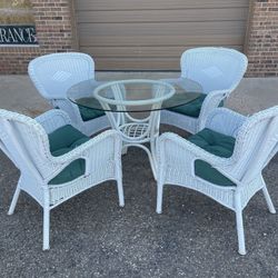 White Wicker Outdoor Dining Set