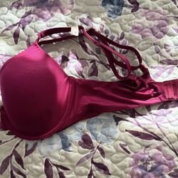 NWT Violet Color Victoria’s Secret Bra Size 36c