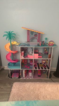 L.O.L. Dollhouse