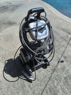 The Polaris VRX iQ+ Robotic Pool Cleaner Vacuum DOES NOT WORK 