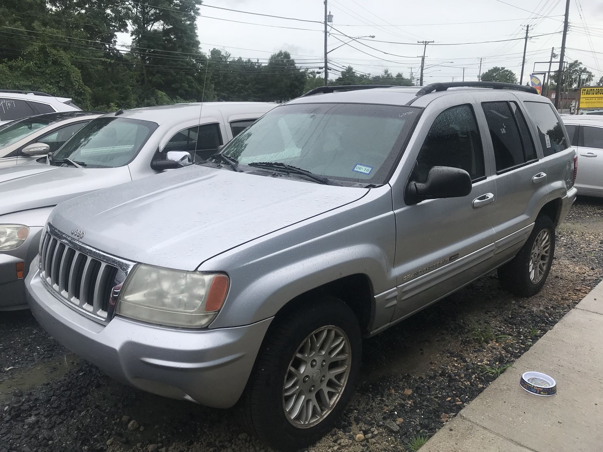 2004 Jeep Grand Cherokee 😍😍$2900😍😍