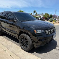 2017 JEEP GRAND CHEROKEE 4X4