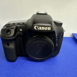 Canon EOS 7D BODY ONLY W/CHARGER 