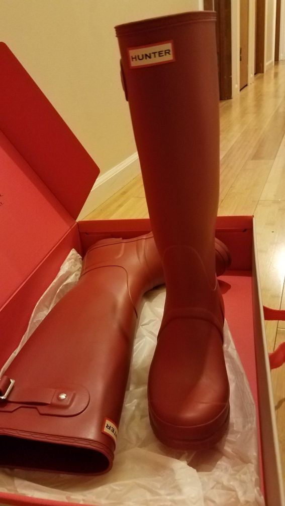 Military Red HUNTER Boots Zs 10