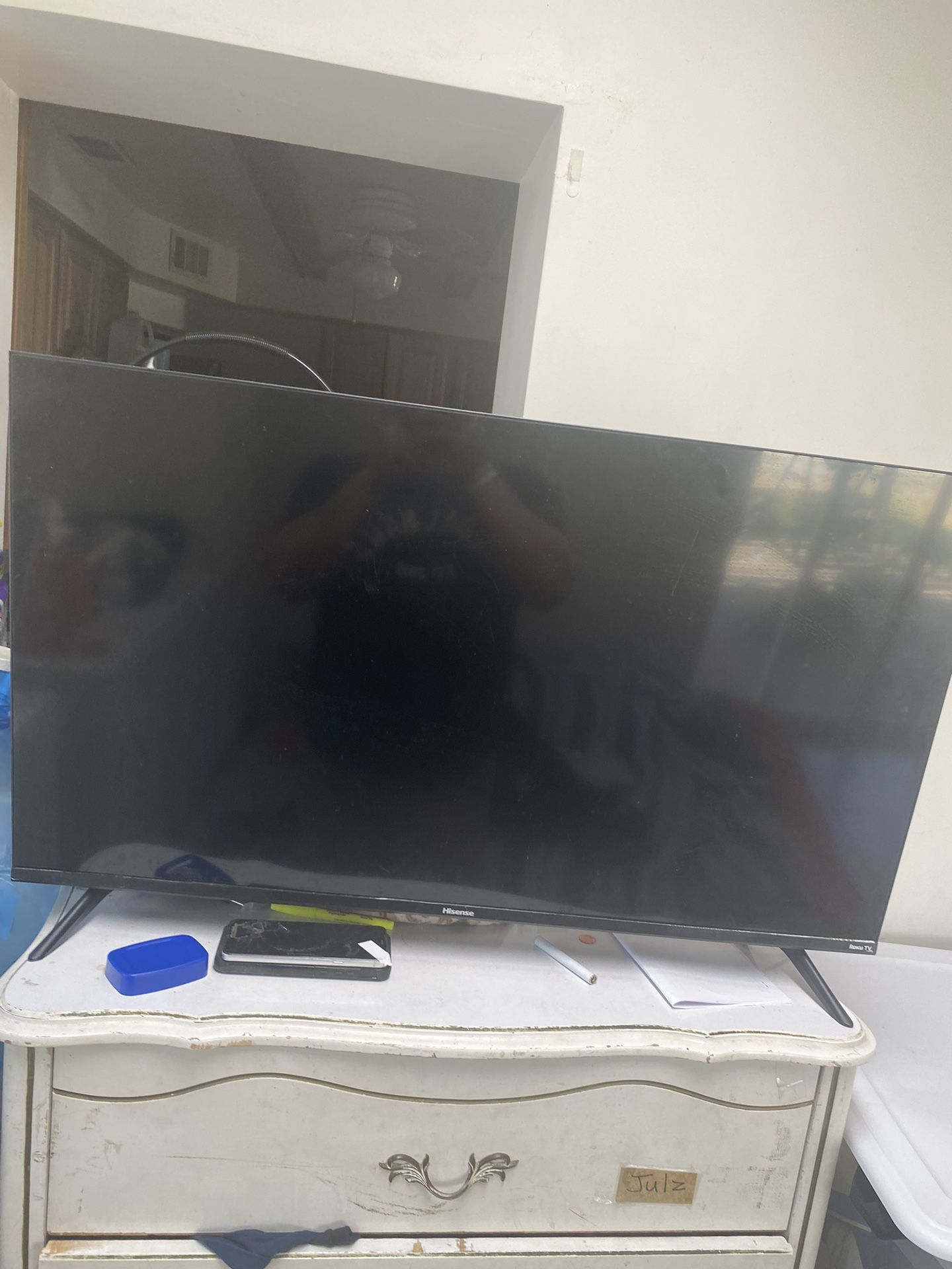 Hisense. 32  Smart Tv