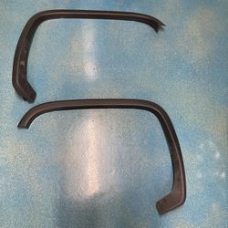 GMC PICKUP ANTHRACITE  FRONT AND REAR WHEEL OPENINGS MOLDINGS   $200.00