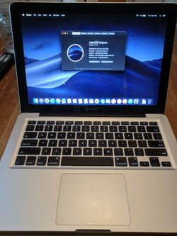 2012 MacBook Pro i5 2.5GHZ 4gb 500gb HD runs great very clean