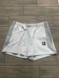 XL men Nike shorts new with tags