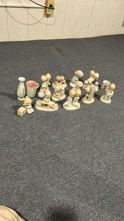 Precious Moments Jonathan & David Vintage Figurine Lot Of 17