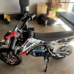 Syx 60cc pull start dirtbike brand new