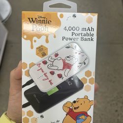 NWT Disney Winnie the Pooh portable Power Bank