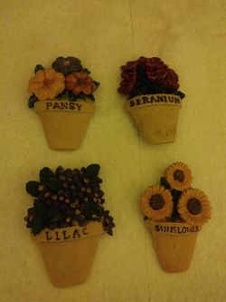 Flower pot magnets.