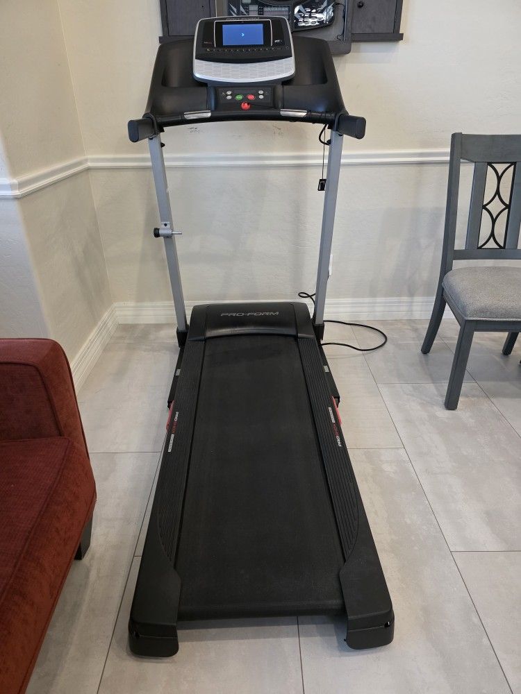ProForm TREADMILL - AWESOME CONDITION