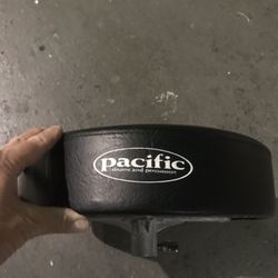 Pacific 14” Throne Top Seat for Drums