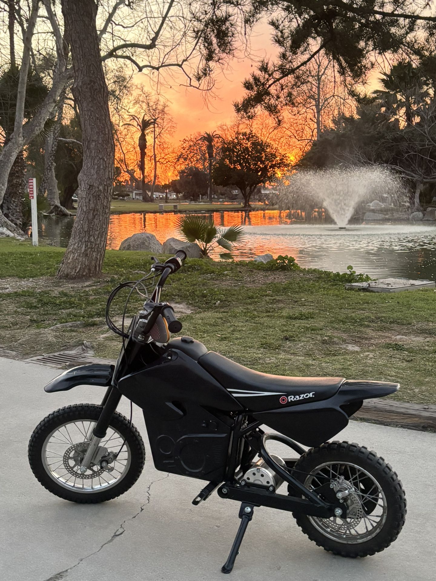 Pink Razor Mx650 Razor Mx650 for Sale in Jurupa Valley, CA - OfferUp