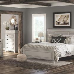Whitewash-7Pc-Dresser Mirror Queen Panel Bed