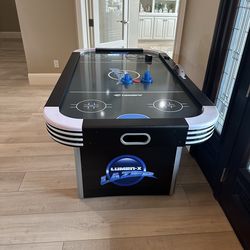 Hockey table