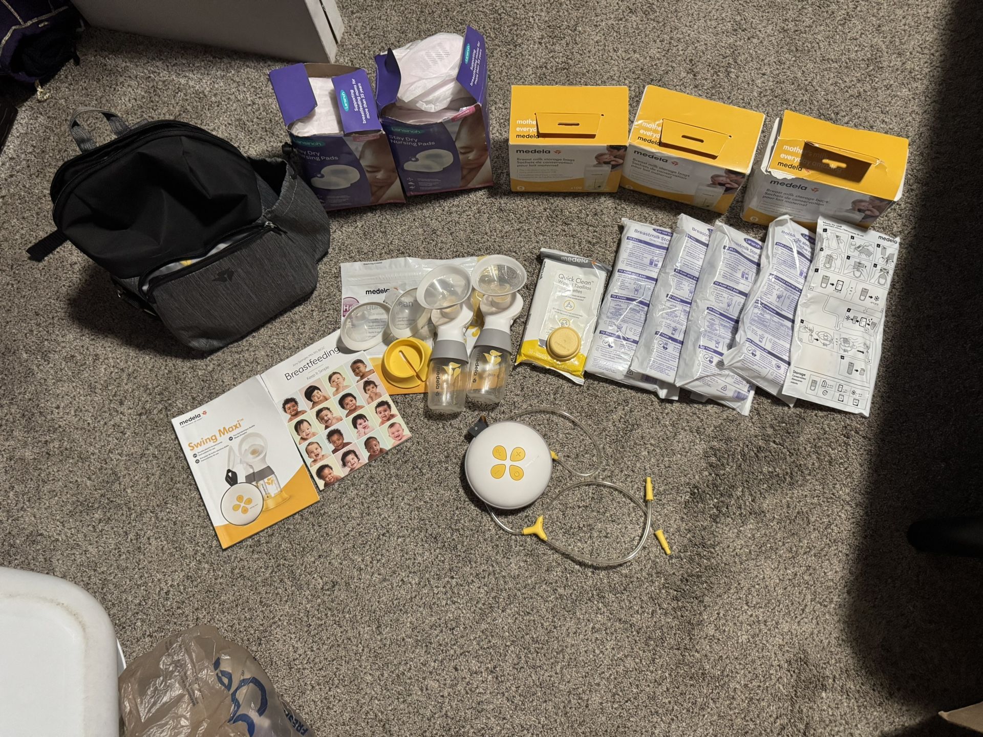 Medela Swing Maxi Double Breast Pump and Supplies