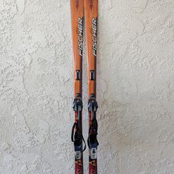 Skis