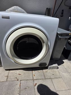 Electric mini washer and dryer