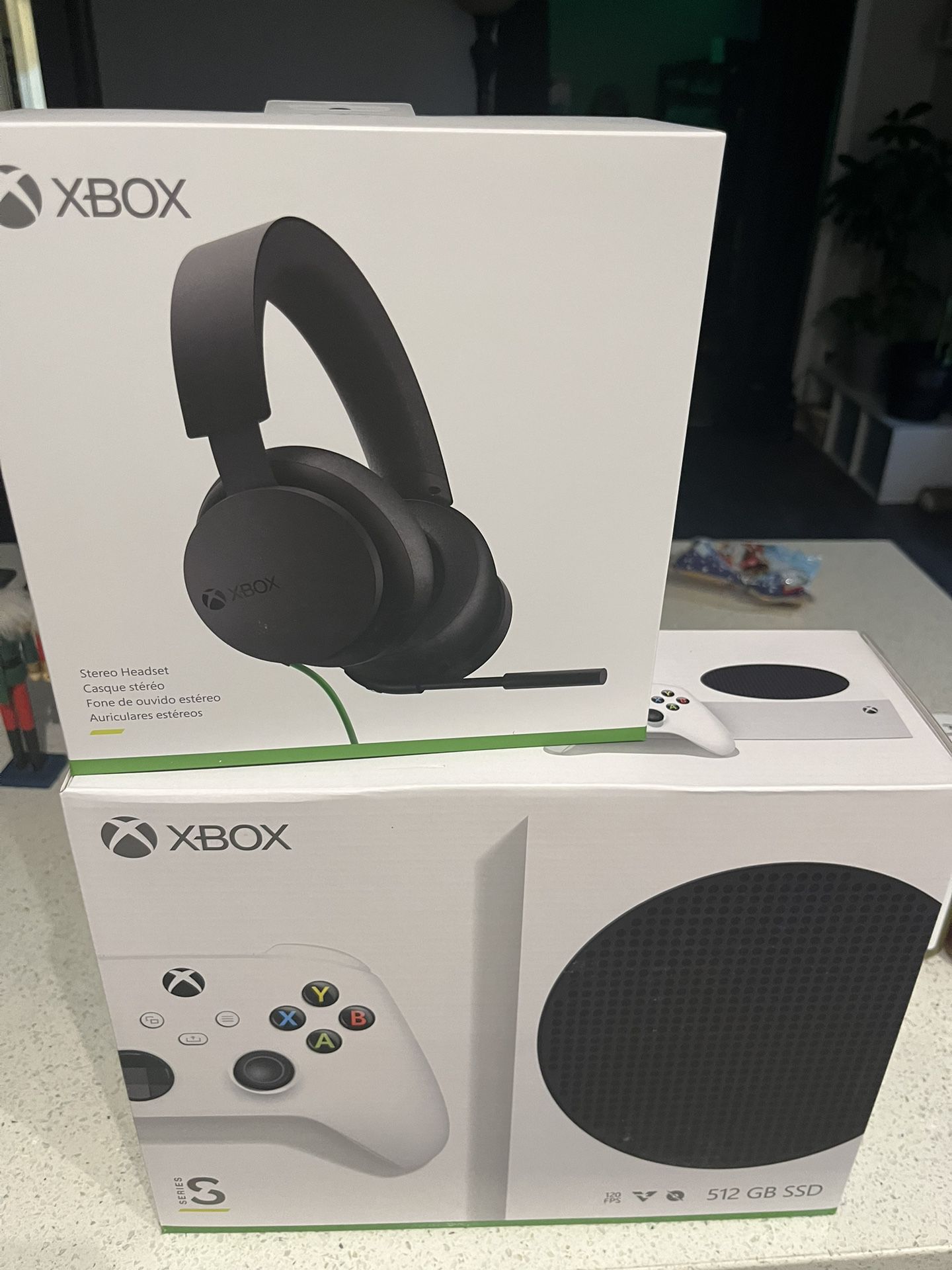 Xbox series s And Headset