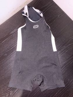 Lifting singlet