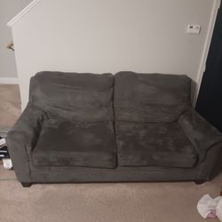 Couch (Low Price )  200$$$$