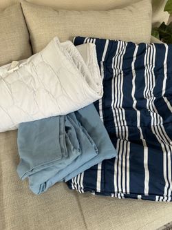 Bedding - Twin XL ** 15 off Scripps Poway Parkway exit **