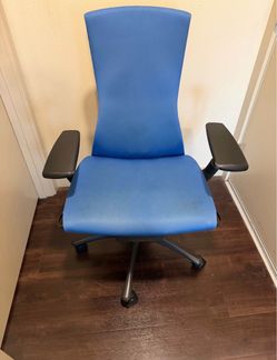 Herman Miller Embody Ergonomic Office Chair - Berry Blue / Graphite