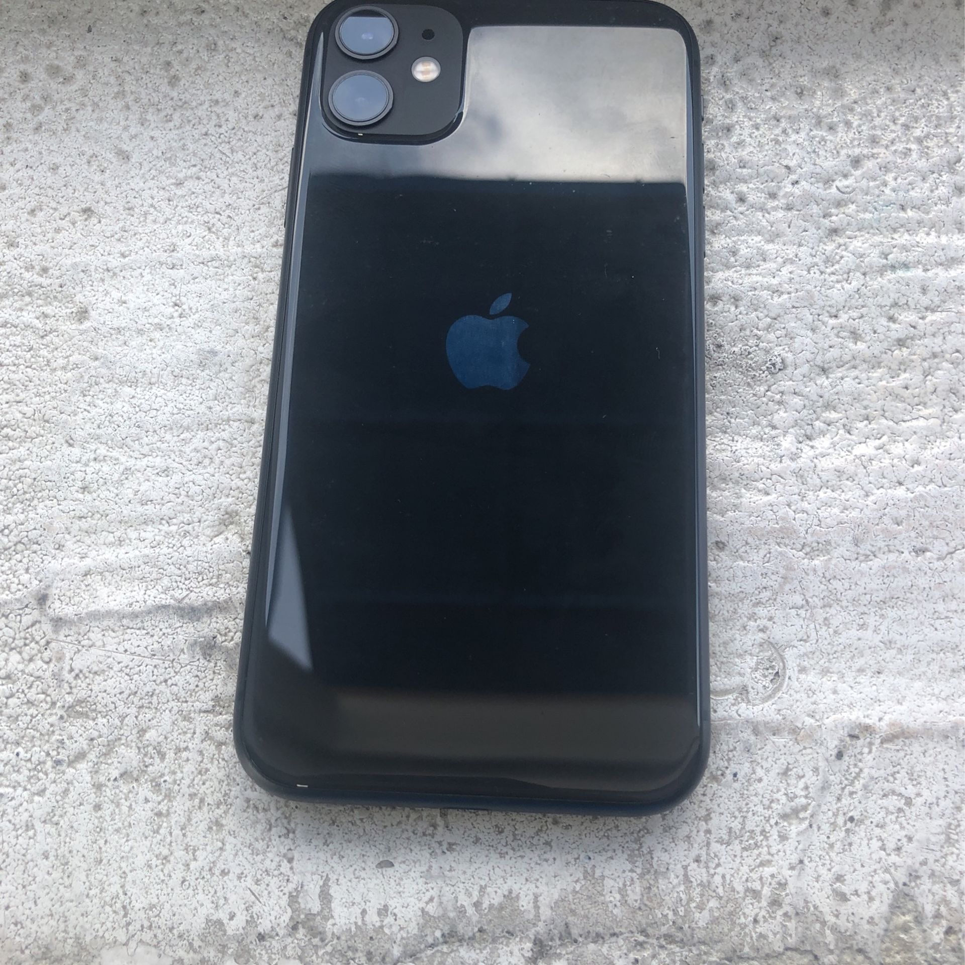 USED IPHONE 11 