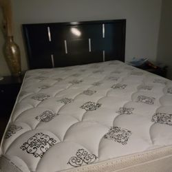 I am selling a bed in excellent condition, almost like new. I bought it for my son, but he hardly ever used it. He’s not here anymore; he no longer li