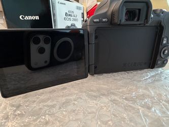 Like new Canon EOS Rebel SL2 (200D) DSLR Kit – 18-55mm Lens, Bag, Battery, Charger, Box