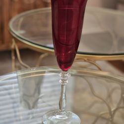 Red Champagne Flutes (10)